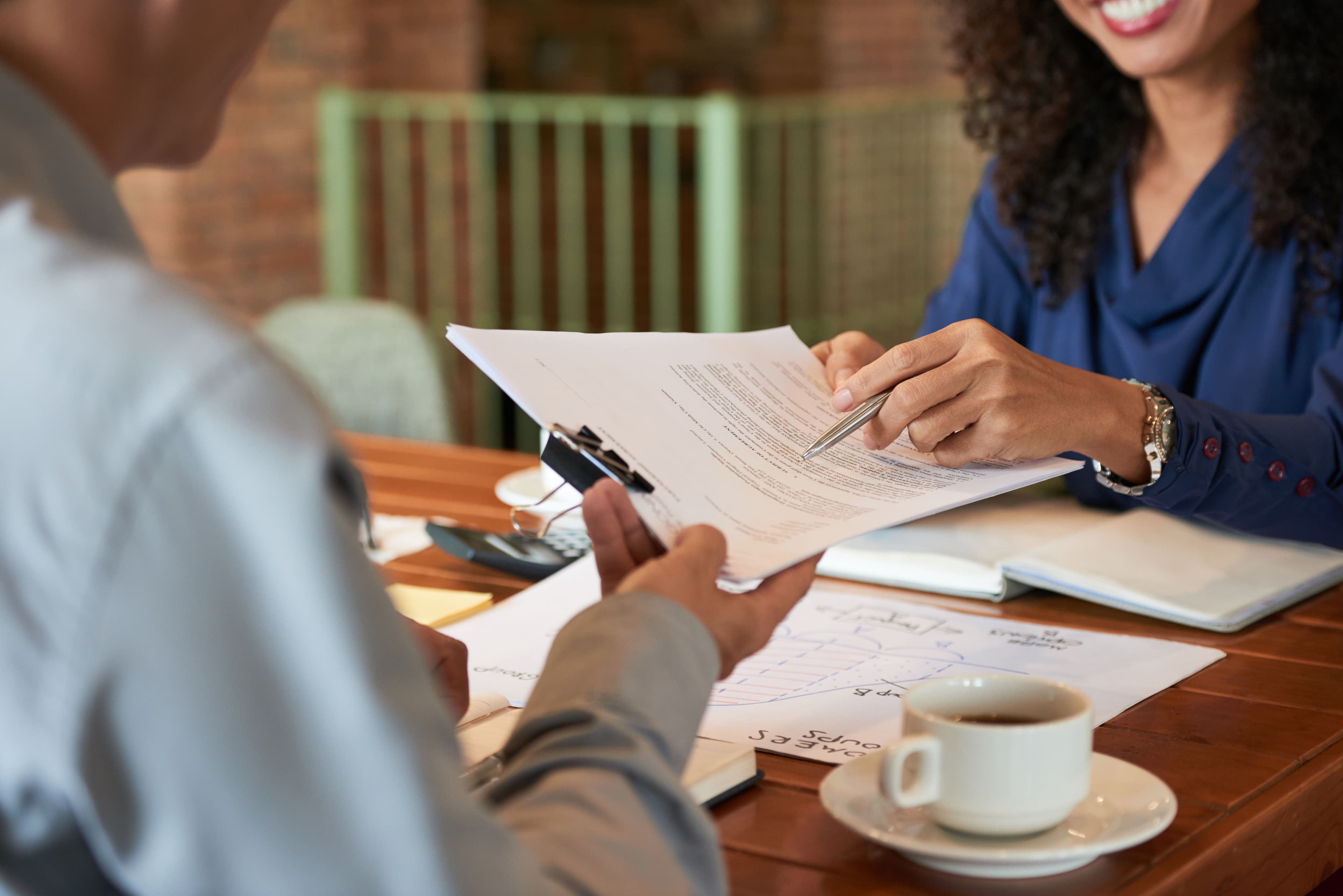 Contract Renegotiation in Condominiums: A Guide to Quotations and Price Adjustments