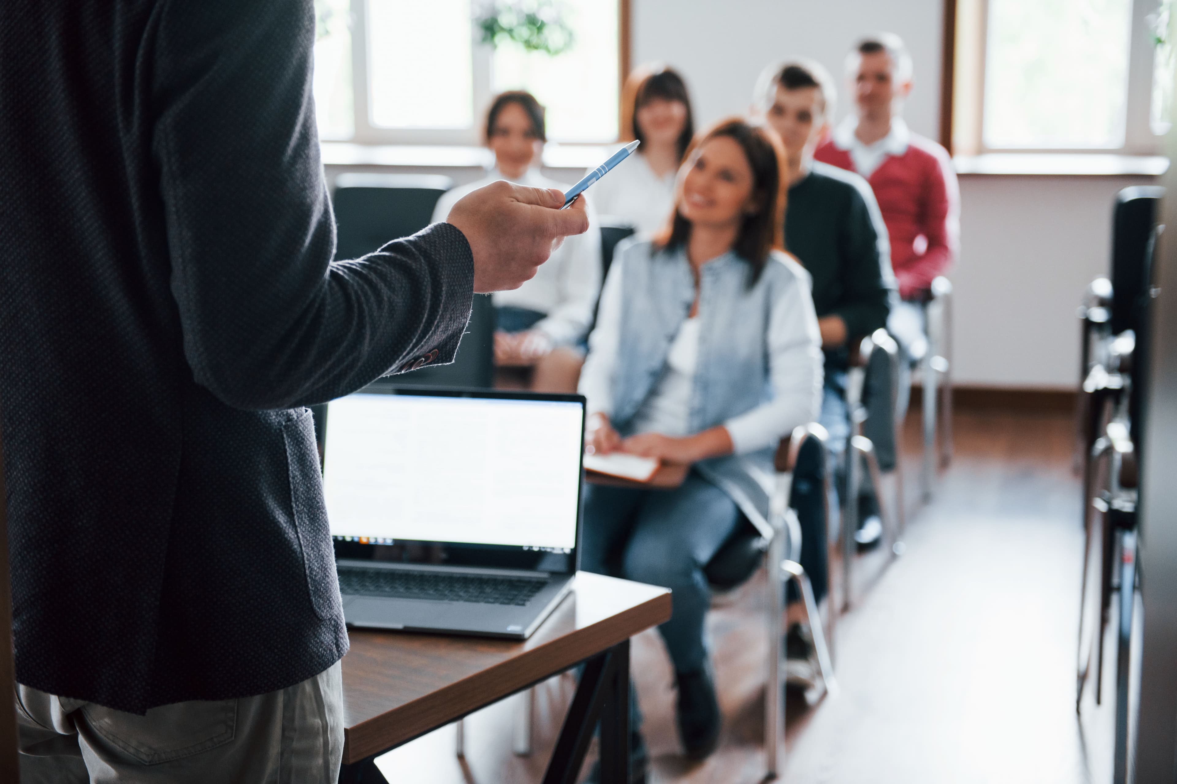 Treinamento de Porteiros: Construindo Atendimento de Excelência